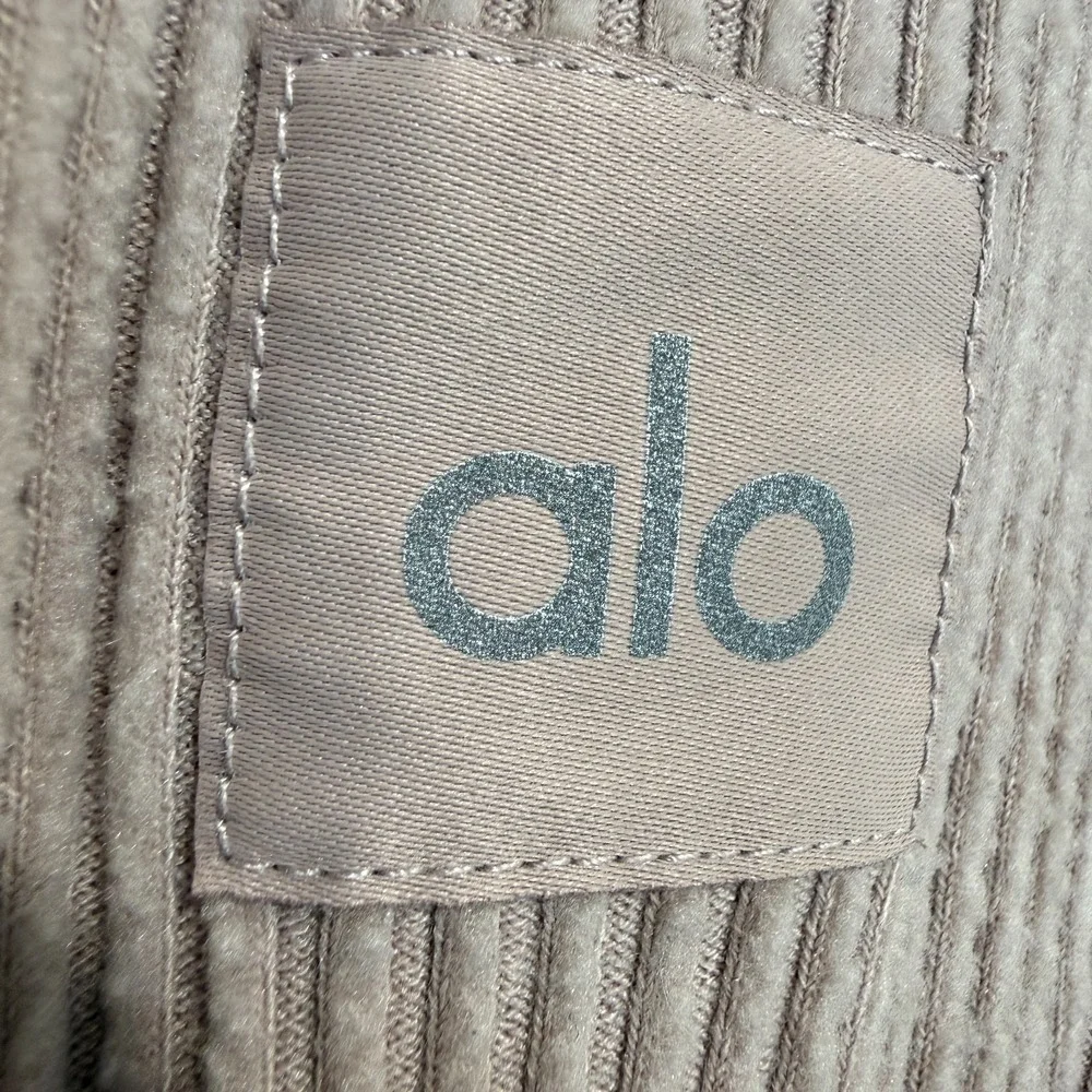 ALO Yoga are provided fit